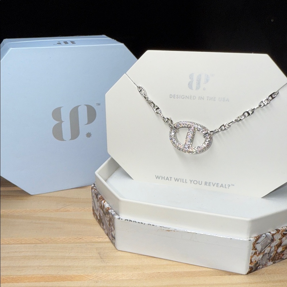 BP OG necklace NK39798 not in its original box dreaming of the shore